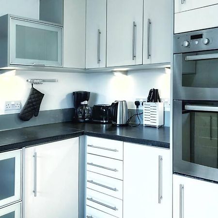 New Luxurious And Business Apt Apartman Swansea Kültér fotó