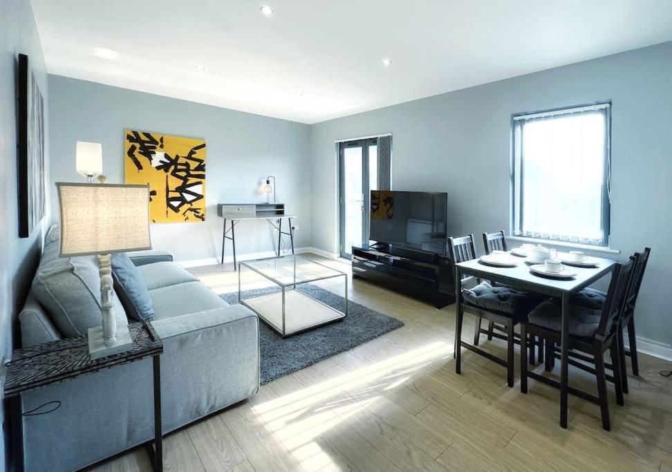 New Luxurious And Business Apt Apartman Swansea Kültér fotó